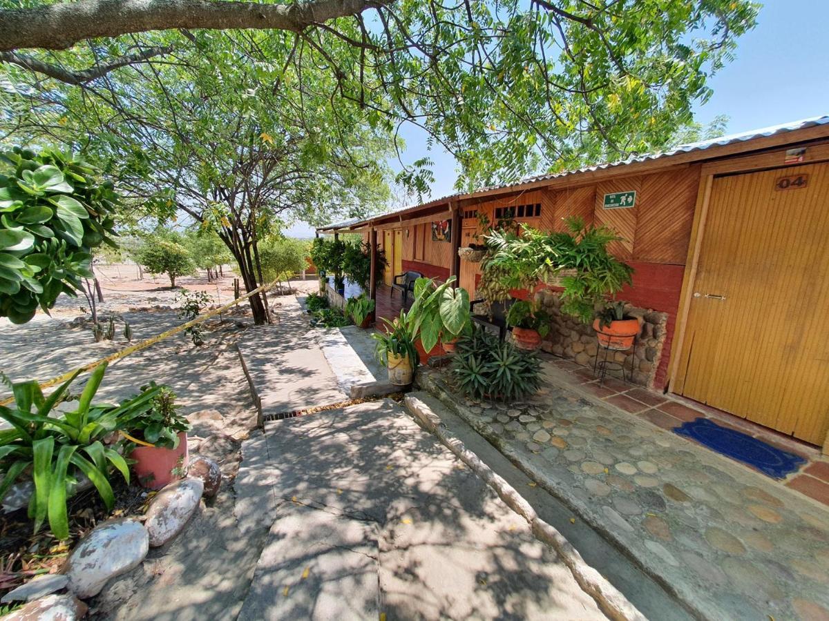 Hostal Sol De Verano Dona Lilia Villavieja Exterior foto